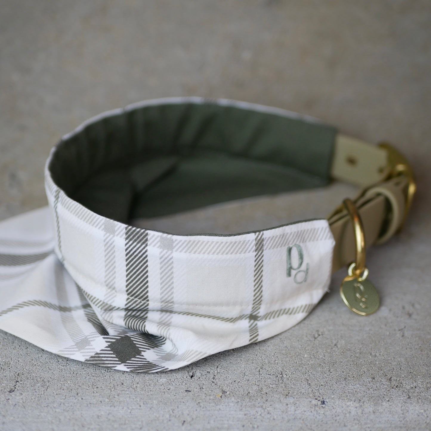 Halsband grössenverstellbar Beige mit Tuch