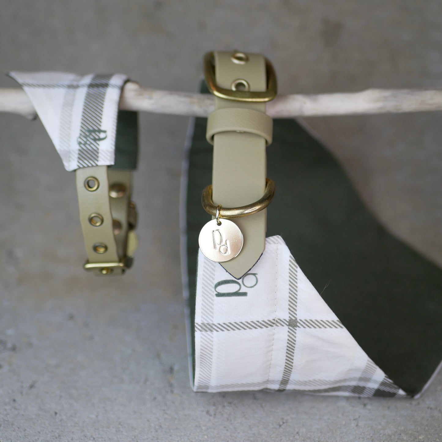 Halsband grössenverstellbar Beige mit Tuch
